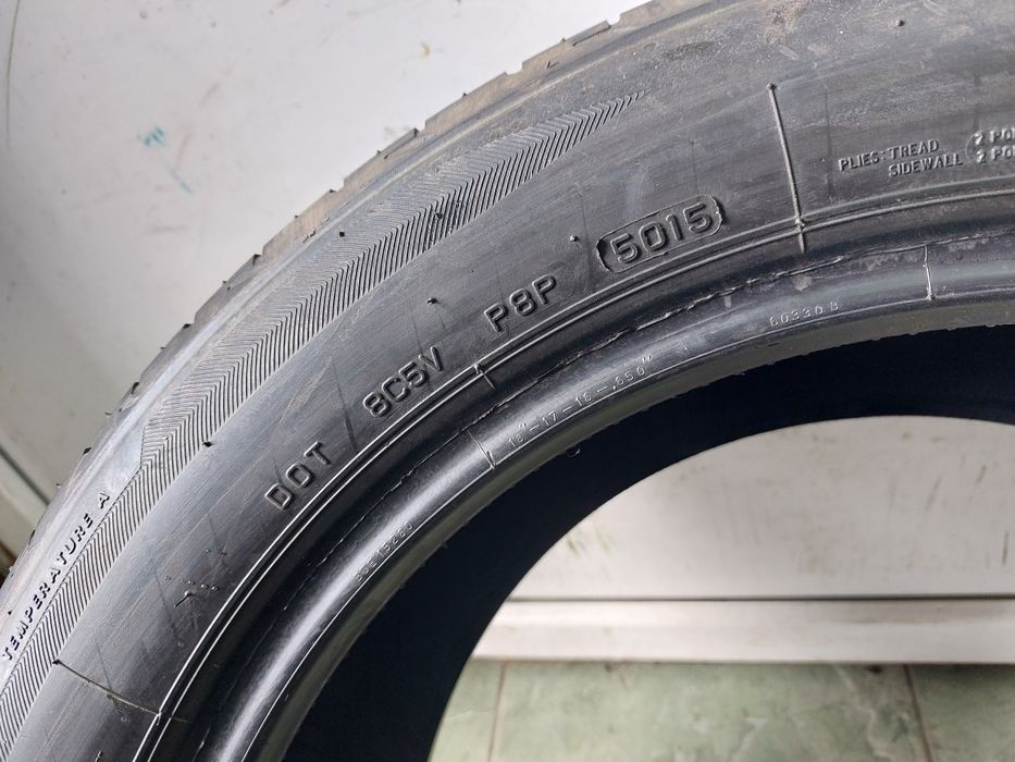 2 anvelope 235/50 R18 Bridgestone