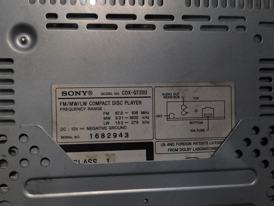Radio CD auto Sony CDX-GT200
