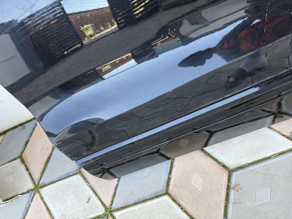 Usa stanga spate Audi Q8