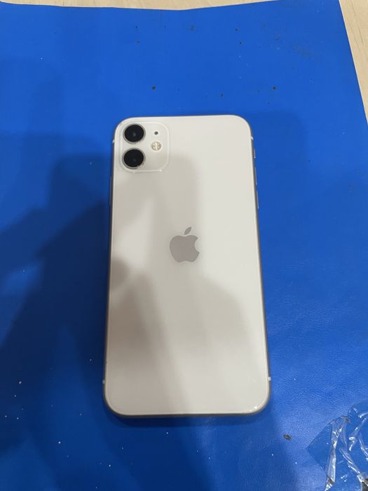 Iphone 11 128гб в хорошем состояний
