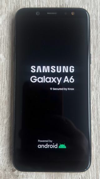 Samsung galaxy A6 3/32 GB sotiladi