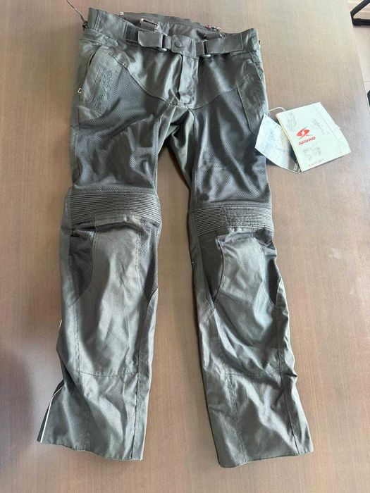 Echipament Moto Casca+geaca+pantaloni+incaltaminte+manusi