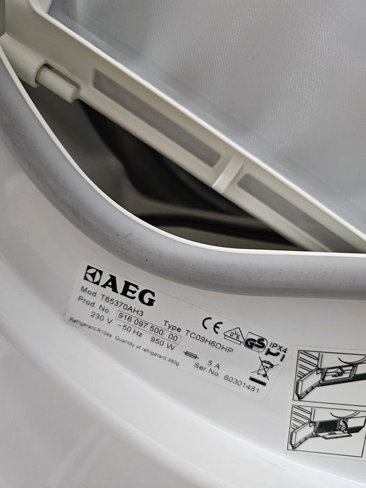 Сушилня с термопомпа AEG Lavatherm