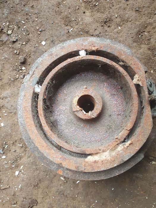 Vând piese  motor Acme A220