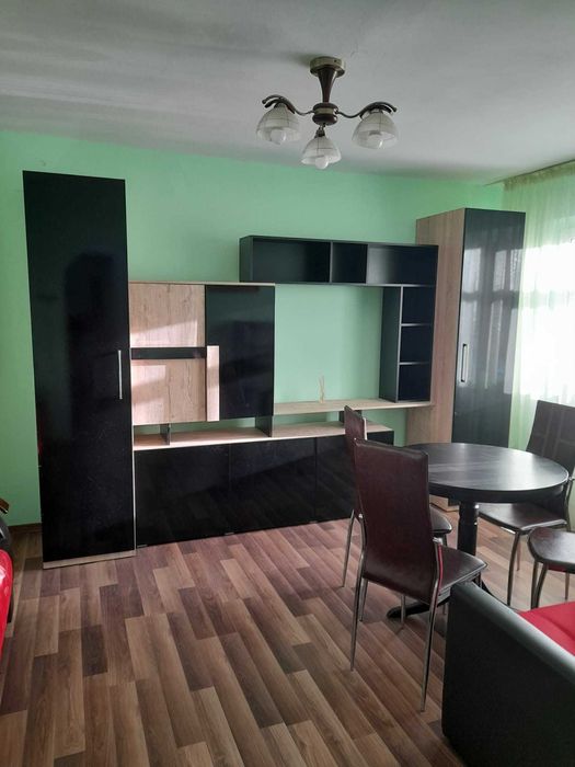 Vând mobilă sufragerie