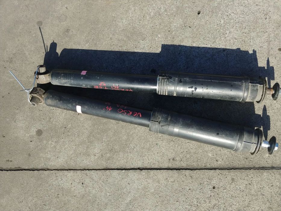 Set amortizoare telescoape spate 1.6 d toyota verso r2 2014 5300f061