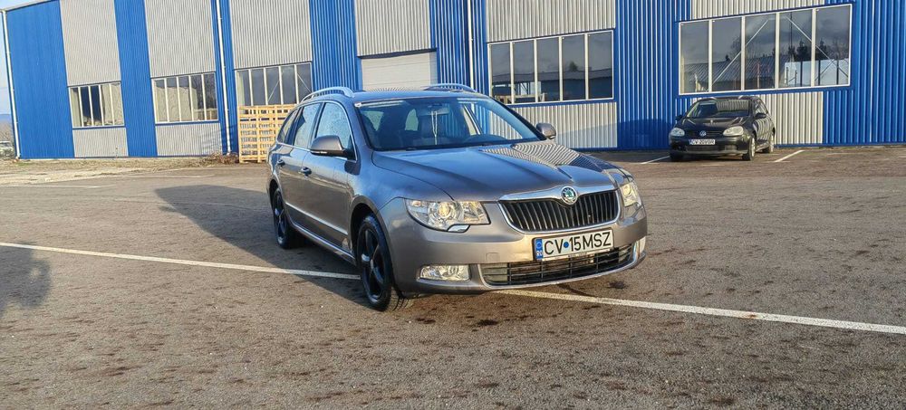 Skoda Superb 2011