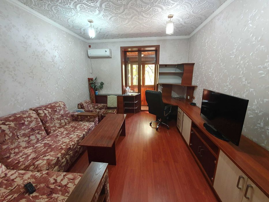 Сдаётся 2х комнатная квартира