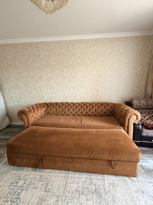 Диван в хорошем состояний