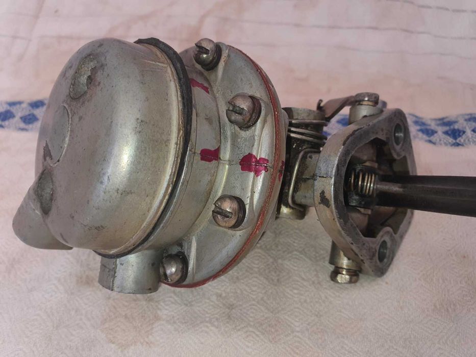 Бензинова помпа за Волга (ГАЗ, УАЗ)