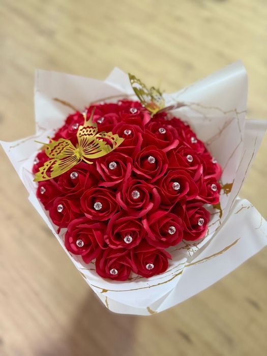 Buchete cu flori din sapun si surprizele salajenilor