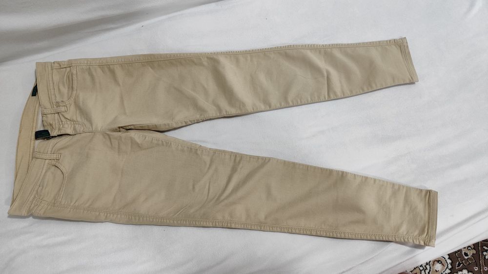 Mango и Benetton фирменные джинсы