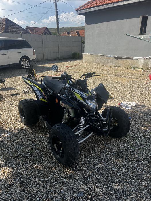 Vand doua quad supermoto 400cc modificate de teren