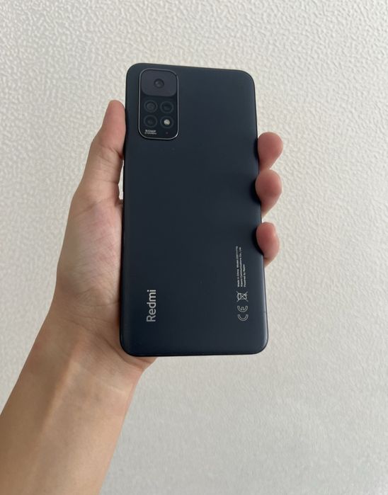 Redmi note 11 в идеальном состоянии без трещин