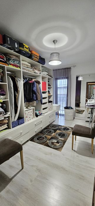 Inchiriez casă deosebită