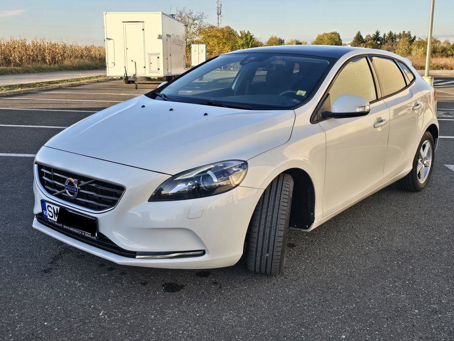VOLVO V40 2016 — imagine 4