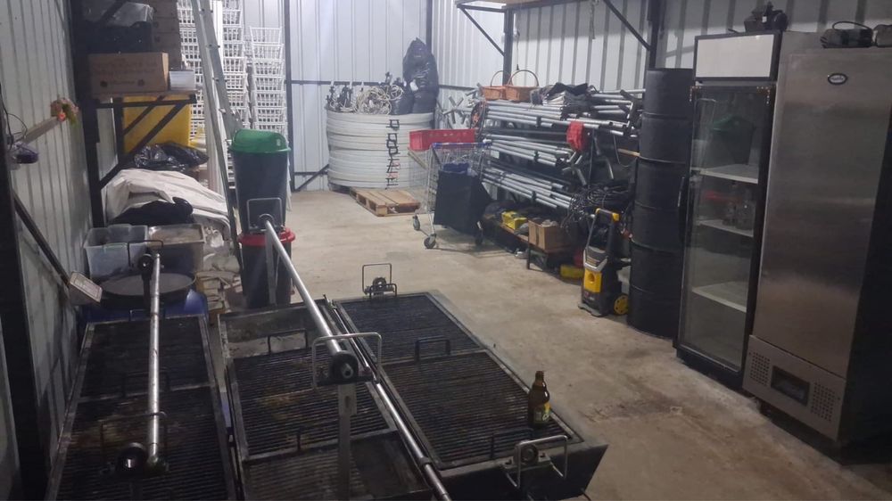 Corturi afacere la cheie