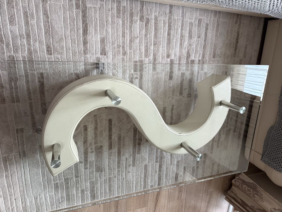 Холна маса- стъклена