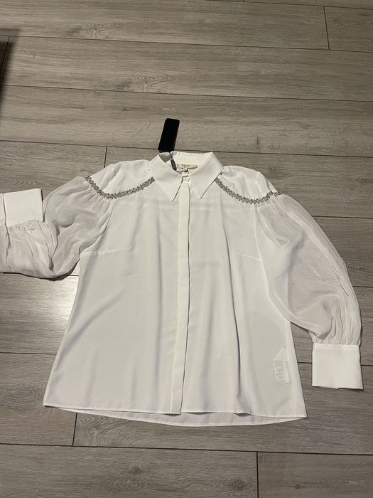 Бяла официална риза с камъни