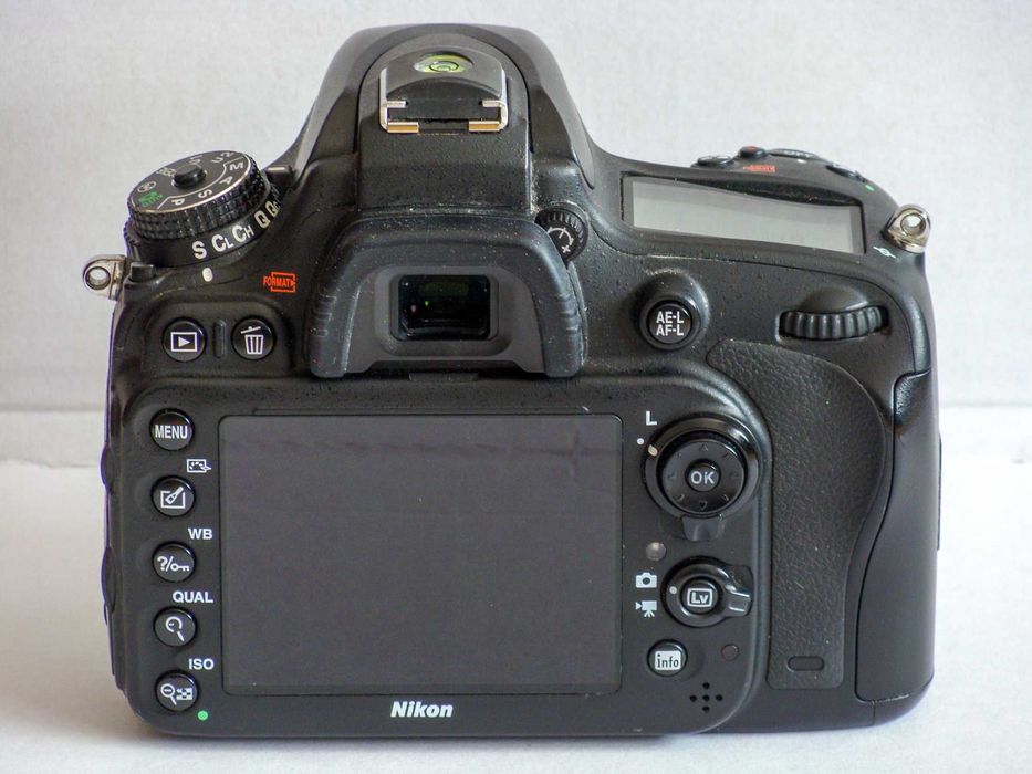 Фотоапарат Nikon D610 - Full Frame DSLR