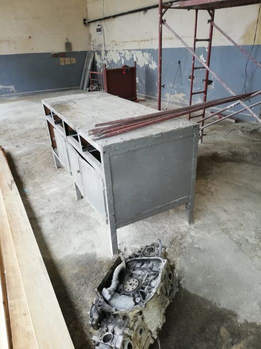 Работна маса втора употреба