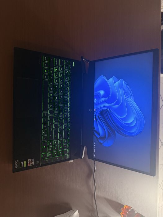 HP PAVILION GAMING 15 ryzen5 16gb ram 144hz gtx1650ti