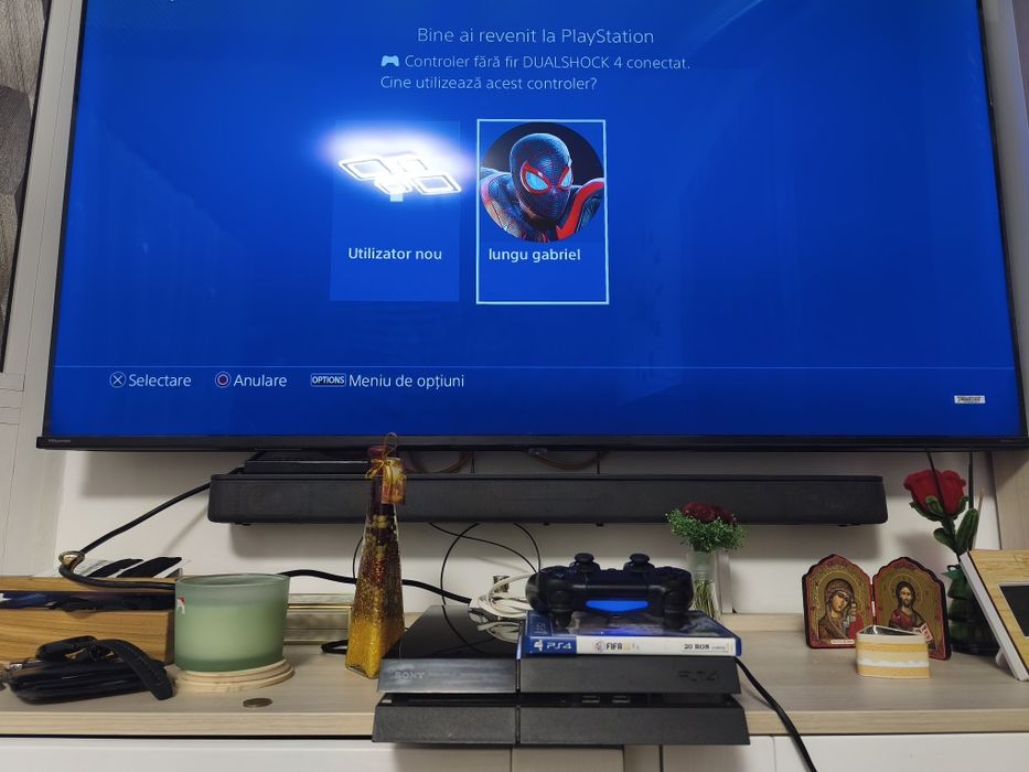 PS  4  play station