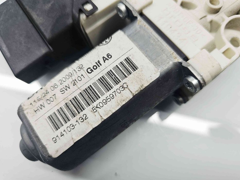 Motoras geam stanga spate Volkswagen Golf 6 (5K1) GTD [Fabr 2009-2013]