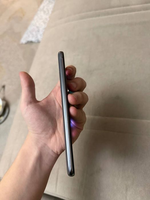 В продаже samsung s20