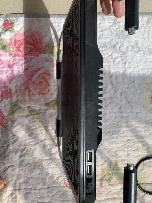 Охладитель подставка для ноутбука