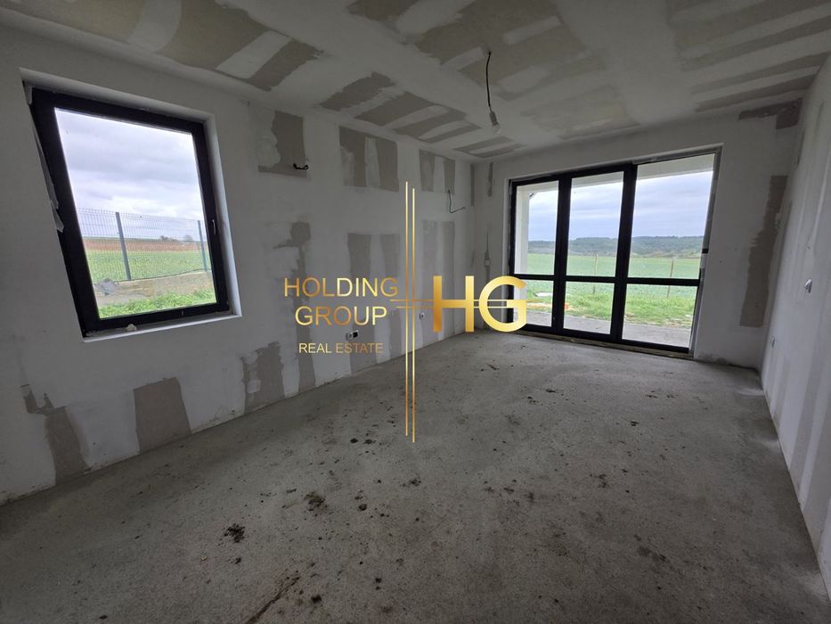 Продава се Къща в с. Кичево, Област Варна - 166 кв.м за 1561 €/кв.м - Снимка #11