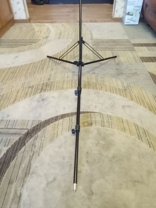 Штатив для фото и видео