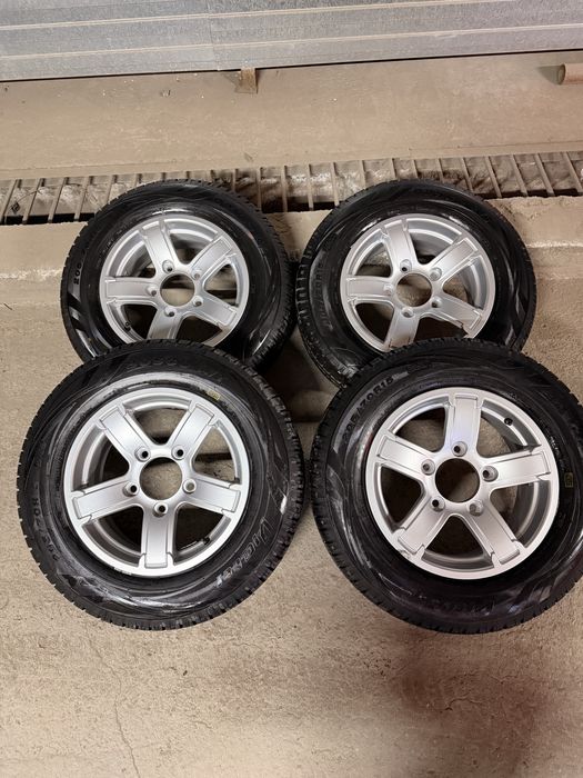 Продам комплект колес с дисками (4 шт) новая