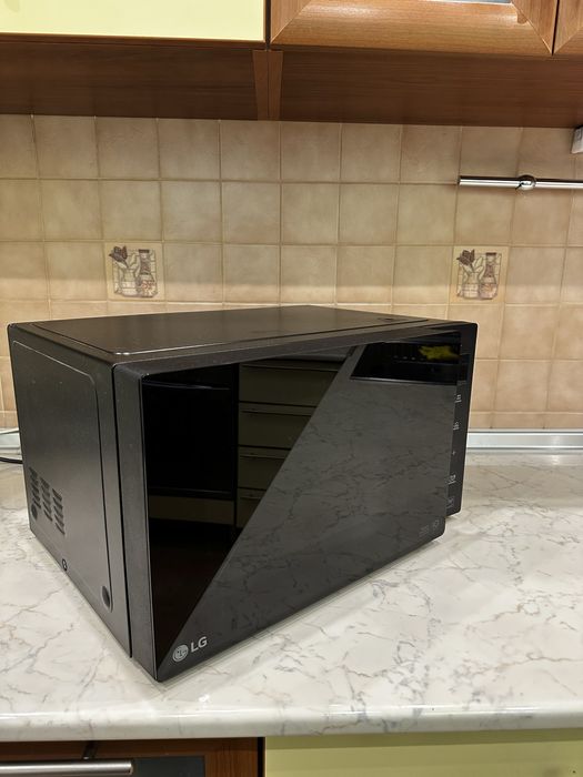 Микроволновка LG бу
