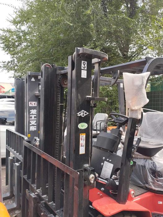 Вилочный погрузчик Hangha CPCD30 – AG2