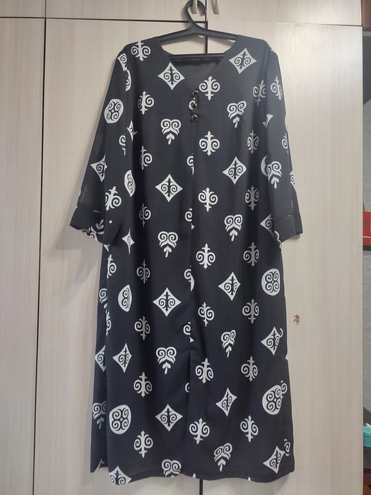 Продаю платья одно платье 8,000 тг