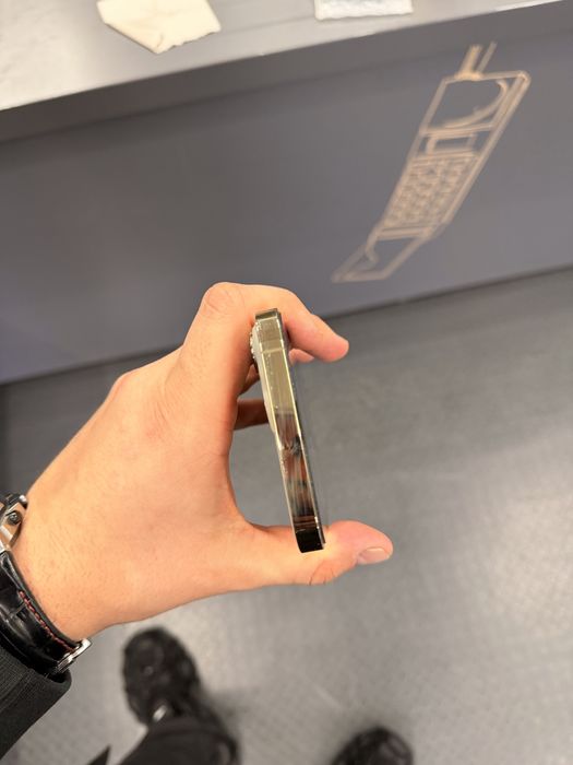 13 pro max Gold 92% battery health