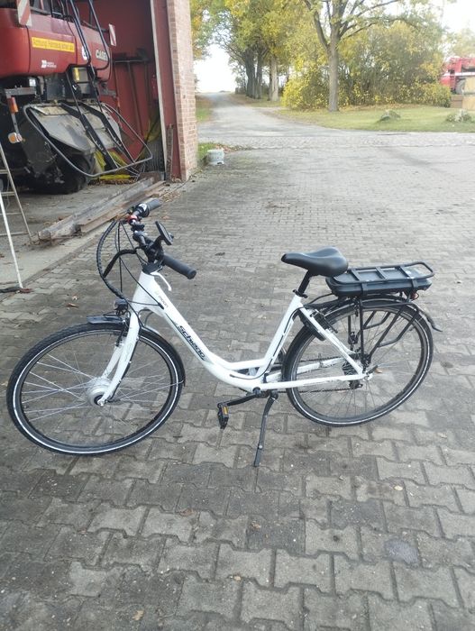 De vânzare bicicleta electică în stare buna de funcționare Schiano