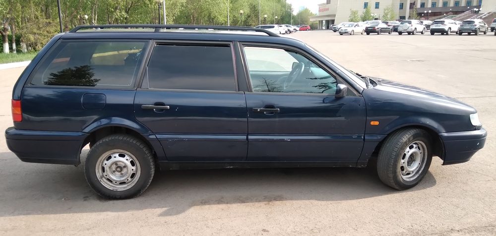 Продам Фольксваген пассат универсал б4 2.0