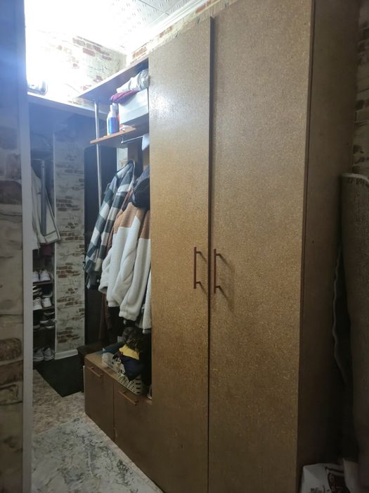 Продам прихожку.