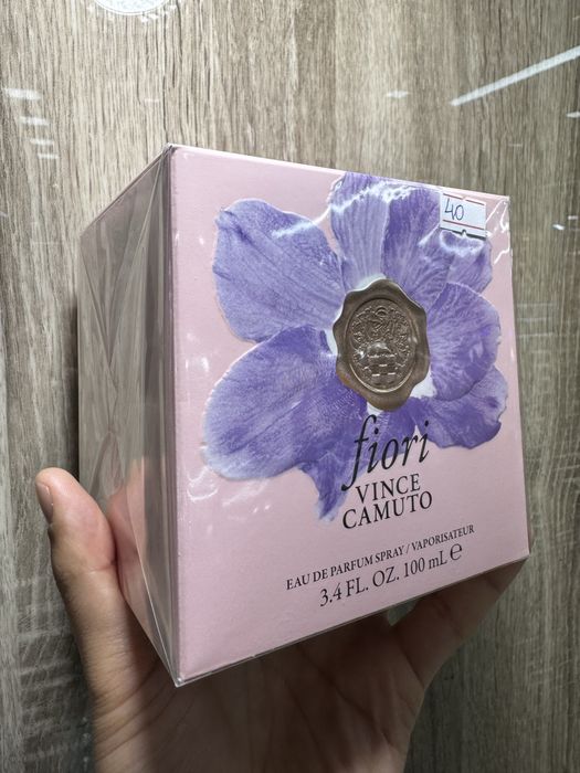 Fiori Vince Camuto