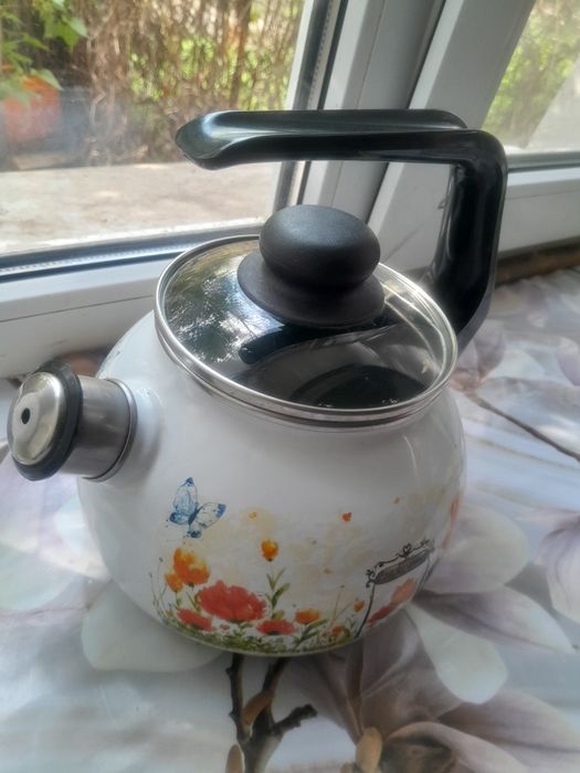 Чайник со свистком