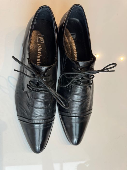 Mалко използвани черни официални обувки