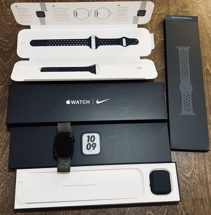 Apple Watch Series 7 Nike Edition (41mm)