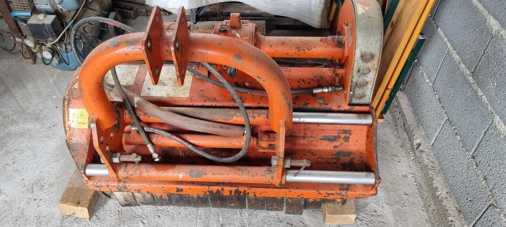 Tocator resturi vegetale