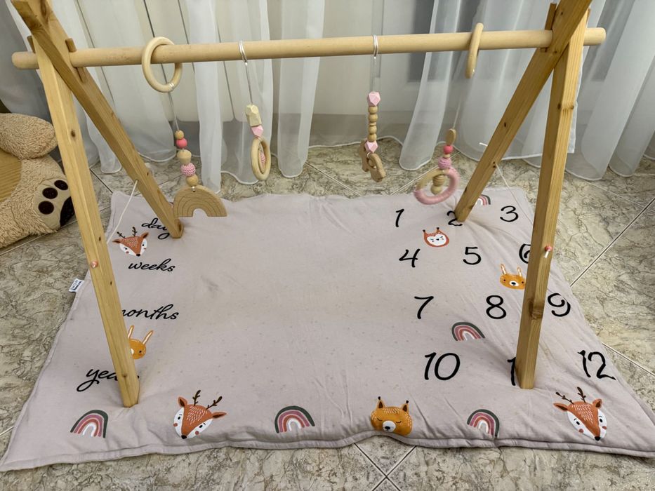 Дървена активна гимнастика с меко килимче за снимки