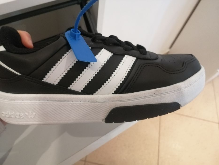 Обувки, маратонки, нови за 20 евро