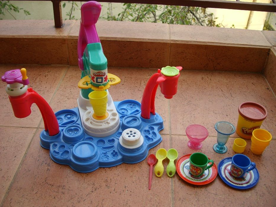 Игра Сладоледена къща- play doh