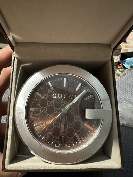 Продам часы Gucci 210