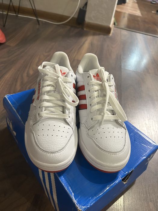 Оригинални обувки adidas